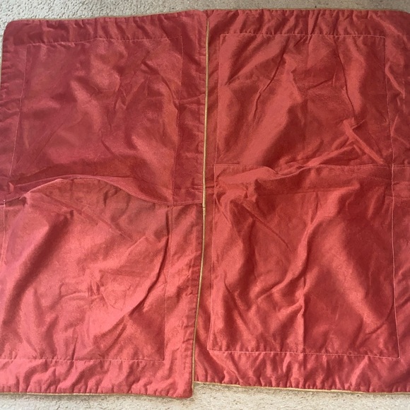 2 Vintage King Size 18 x 33” Woven Tapestry Crimson Cream Trim Pillow Covers - Picture 14 of 16